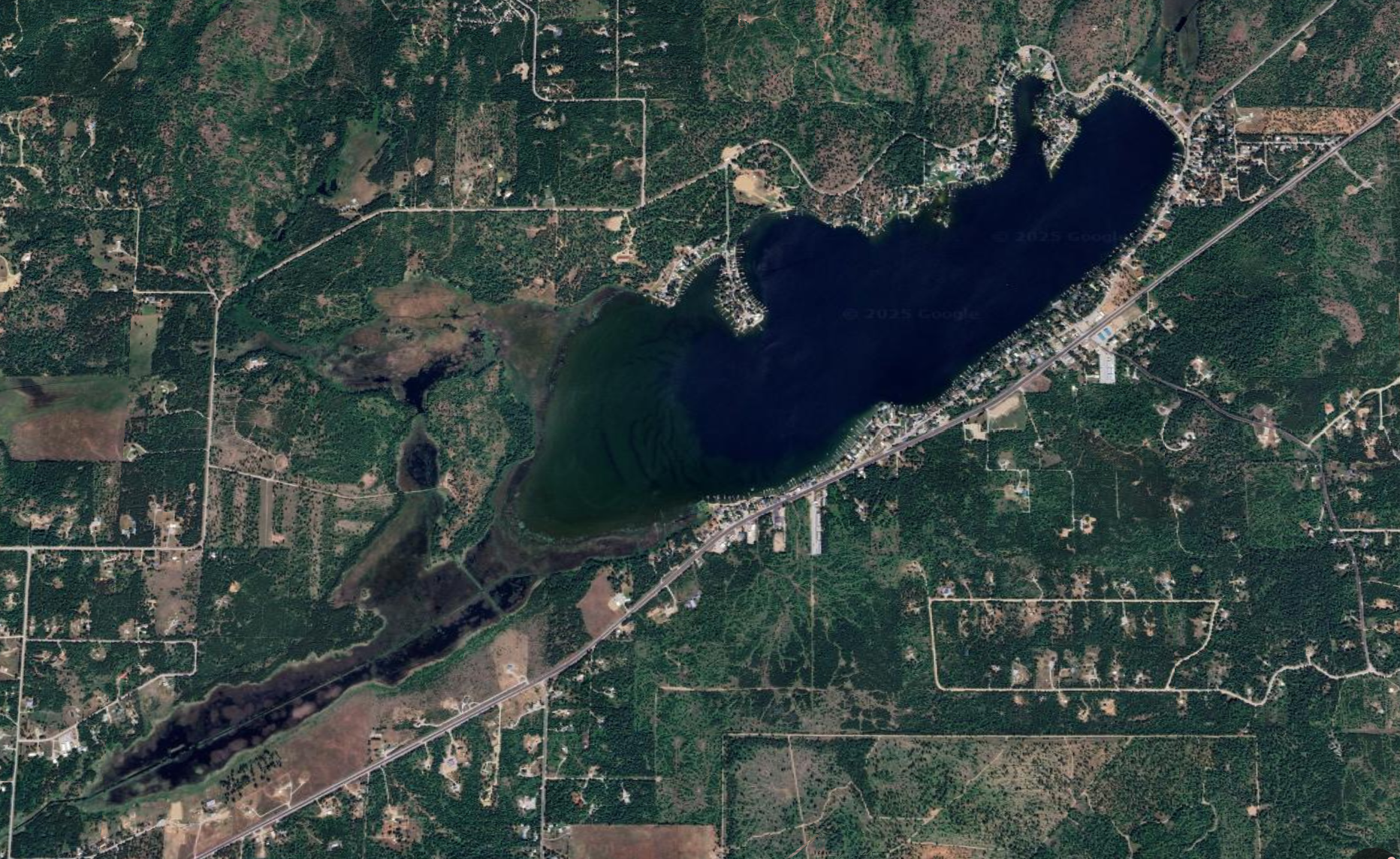 Diamond Lake aerial view from Google Earth